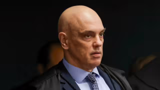 PF faz busca na casa de Bolsonaro em Brasília por ordem de Moraes, mas não apreende armas
