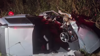 Cabo da PM morre após batida e capotamento na PR-317 entre Maringá e Iguaraçu