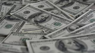 Dólar abre em queda após IPCA e recua a R$ 5,117 na venda
