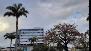 Entregador de aplicativo é esfaqueado em estacionamento de lanchonete em Ipatinga