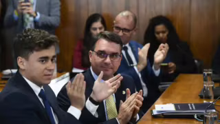 Nikolas critica decisão de Moraes de barrar visitas de Flávio a Bolsonaro: 'Perseguição'
