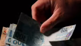 Trabalhadores nascidos em setembro e outubro recebem sexto lote do abono salarial