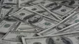 Dólar abre em alta após EUA confirmarem tarifa de 25% sobre produtos do Brasil
