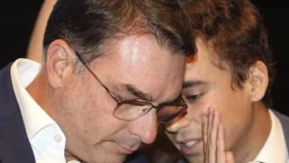 Participação limitada de Michelle e Tarcísio na campanha de Flávio gera dúvidas na direita