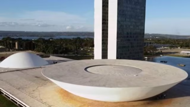 Congresso prorroga por 60 dias MP que prevê subsídio ao diesel
