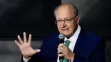 Alckmin diz que governo seguirá negociando tarifa adicional dos EUA sobre produtos brasileiros