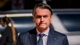 Mesmo em prisão domiciliar, Bolsonaro segue como principal referência do PL para 2026