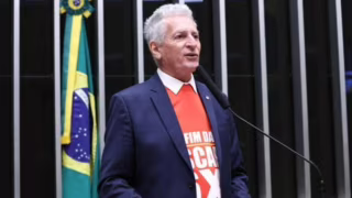 Rogério Correia diz que direita tenta usar prisão de Bolsonaro como palanque eleitoral