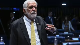 PF intima senador Jaques Wagner para depor sobre suspeitas envolvendo Banco Master