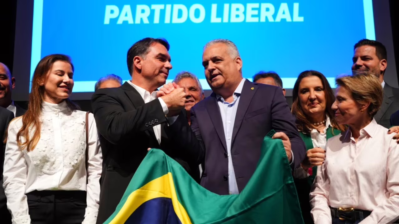 Flávio Bolsonaro e Alfredo Gaspar