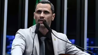 Cleitinho declara apoio a Flávio Bolsonaro na disputa pela Presidência
