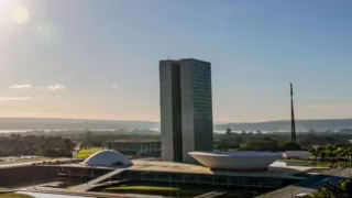 Divisão do fundo eleitoral de 2026 eleva tensão e desconfiança nos partidos