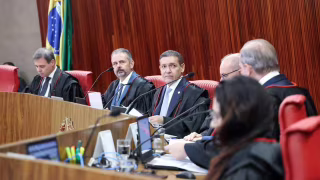 Presidente do TSE marca reunião sobre IA e deepfakes nas eleições de 2026