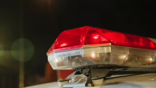 Adolescente que admitiu matar a mãe ficará em centro educativo fechado em Portugal