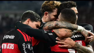 Cruzeiro perde para o Flamengo e é eliminado da Libertadores de 2026
