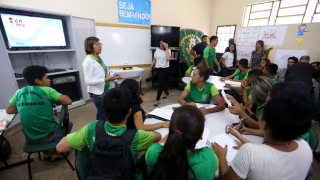 Estudantes nascidos em julho e agosto recebem parcela do Pé-de-Meia nesta quinta