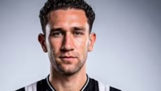 Botafogo encaminha contratação do zagueiro Arthur Chaves, do Hoffenheim