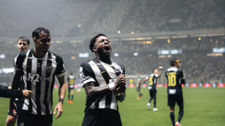 Fred decide clássico, e Atlético avança à semifinal da Copa do Brasil