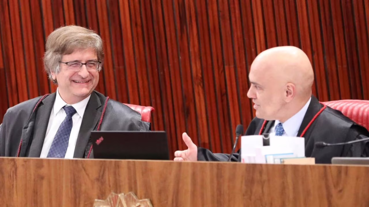 Procurador-geral da República, Paulo Gonet, e o ministro Alexandre de Moraes, do STF