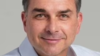 Flávio Bolsonaro cobra posição de Cármen Lúcia sobre apuração no STF