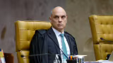 Moraes vota para manter condenação de Eduardo Bolsonaro a prisão