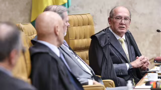 Gilmar Mendes se junta a Zanin e pede à PF íntegra dos dados do celular de Vorcaro