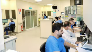 UTIs Adulto do Hospital Márcio Cunha unem tecnologia, qualificação e humanização no cuidado aos pacientes críticos do SUS
