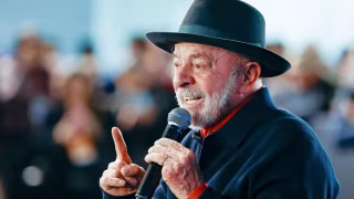 Quaest: desaprovação de Lula segue em 50% e supera aprovação de 43%