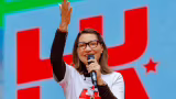 Janja reage a vaias durante comício de Lula na Boca Maldita, em Curitiba