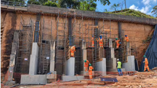 Nova 381 realiza serviço de reforço estrutural na Ponte Rio do Peixe, em Caeté