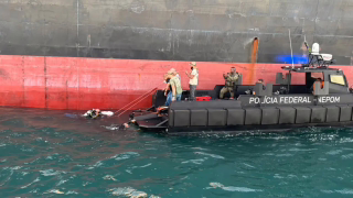 Drogas são encontradas sob casco de cargueiro em Salvador com rota para a Europa