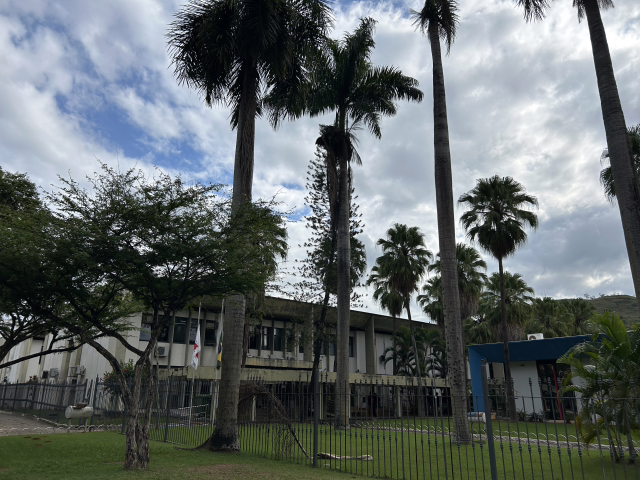 Feriado de 12 de outubro modifica atendimento de serviços municipais