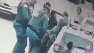 Homem é preso suspeito de manter esposa e filhos de 12 anos e 10 meses em cárcere privado