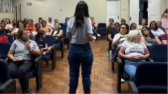 Projeto forma 700 educadores e amplia inclusão de autistas em Timóteo