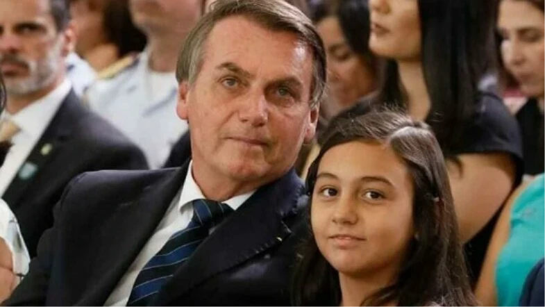 Bolsonaro pede autorização ao STF para celebrar aniversário da filha em casa