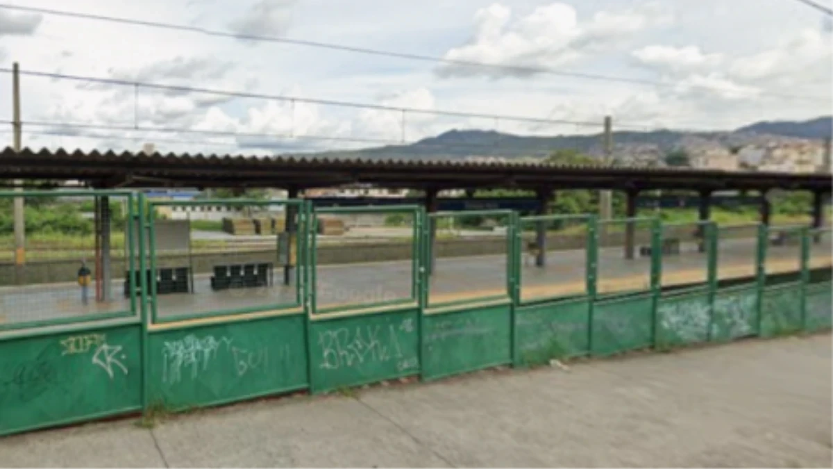 Homem morre após ser atropelado por trem do metrô em Belo Horizonte