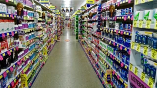 Epidemia silenciosa: uso de drogas cresce entre idosos, alerta USP