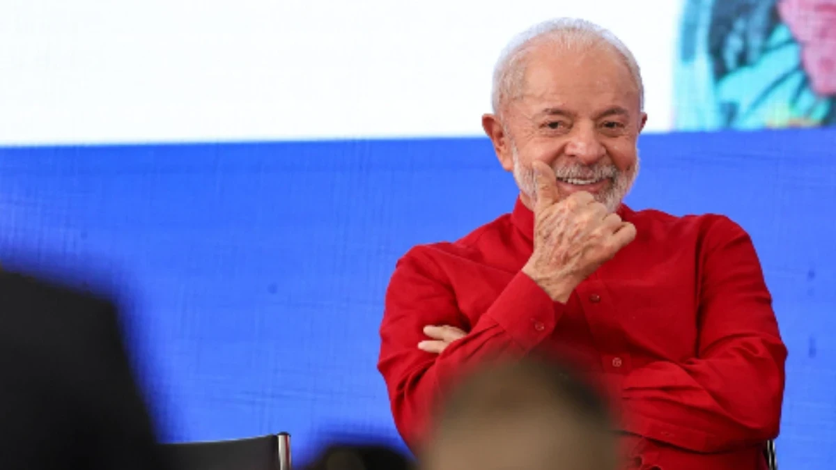 Lula anuncia investimento de R$ 108 milhões para cursinhos populares no Brasil