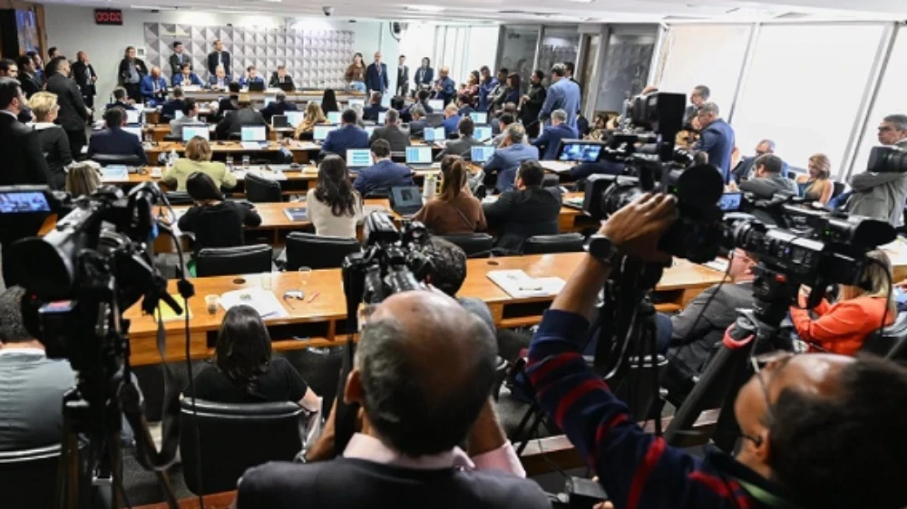 CPMI do INSS investiga esquema bilionário de descontos ilegais em benefícios
