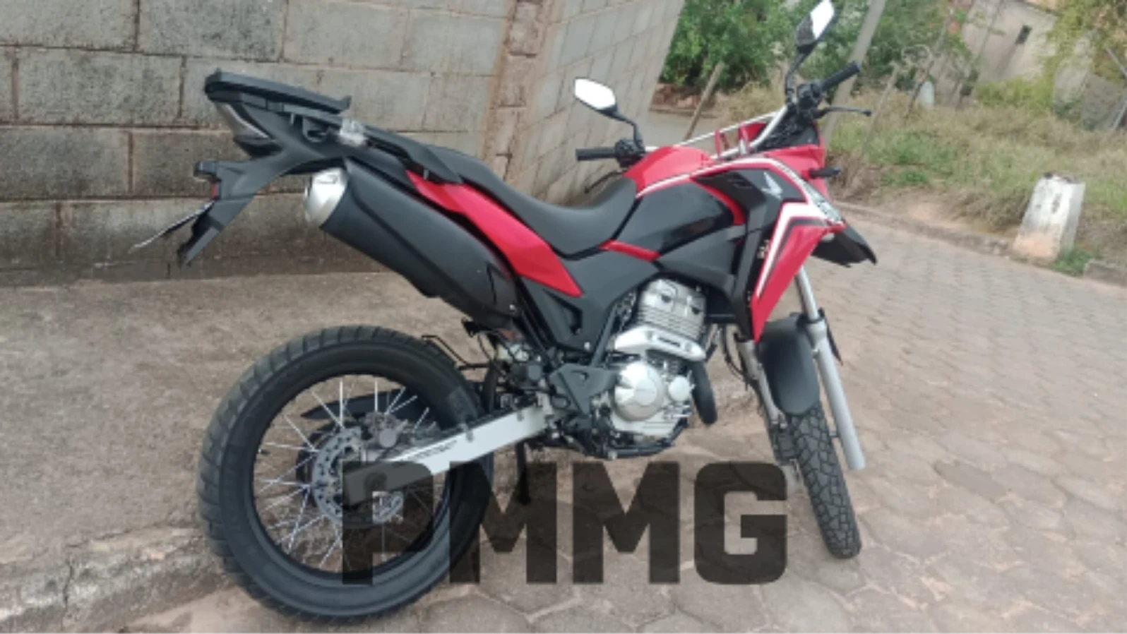 Moto furtada em Belo Horizonte é recuperada em São Gonçalo do Rio Abaixo