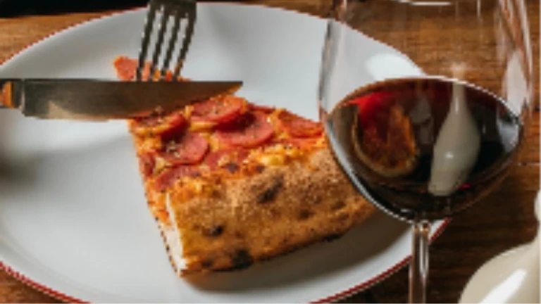 Polícia Civil investiga morte suspeita após consumo de pizza em São José dos Campos