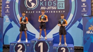 Atleta de Ipatinga, de 13 anos, conquista prata inédita nos Estados Unidos
