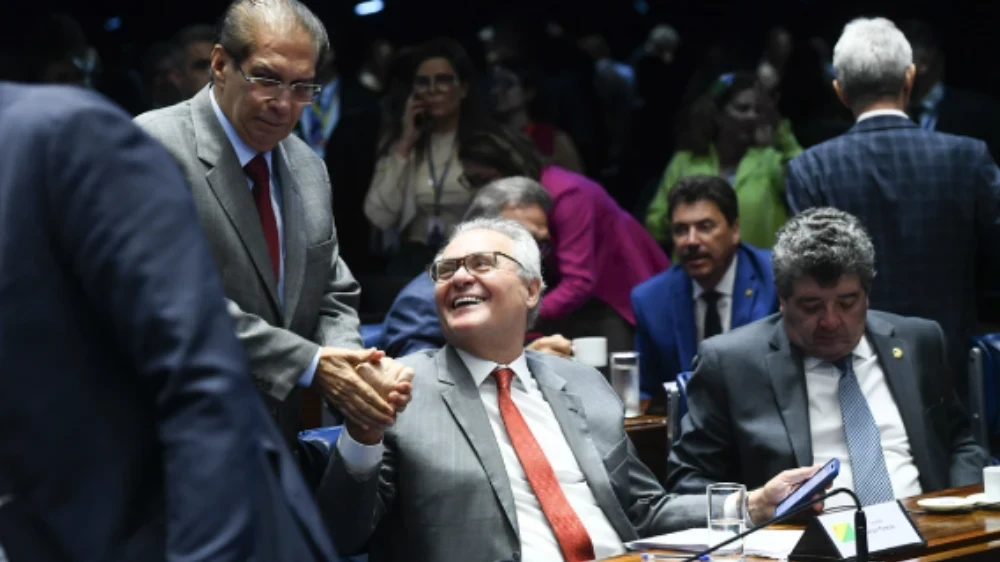 Senado discute isenção de IR para salários de até R$ 5 mil