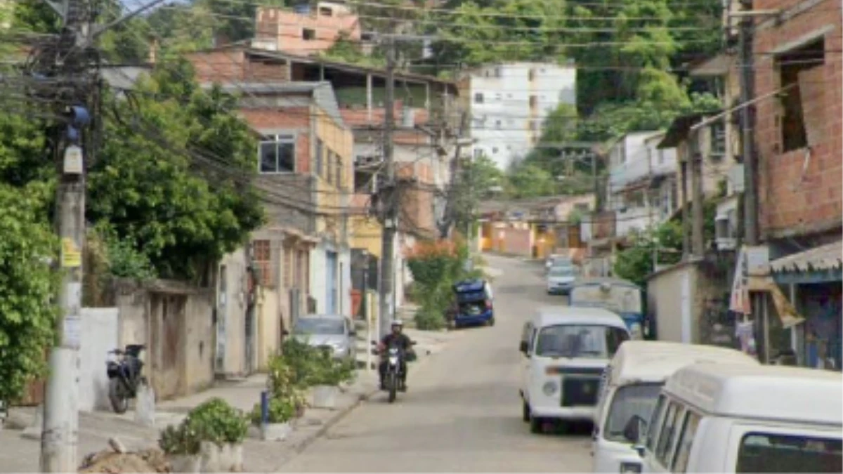 Polícia Civil faz operação no Morro do Jordão em busca de cemitério clandestino