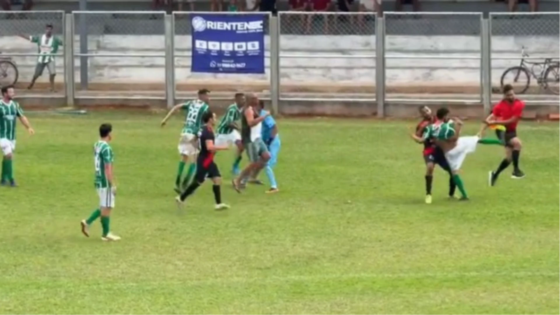 Bandeirinha é agredido durante partida de futebol amador em São João do Oriente