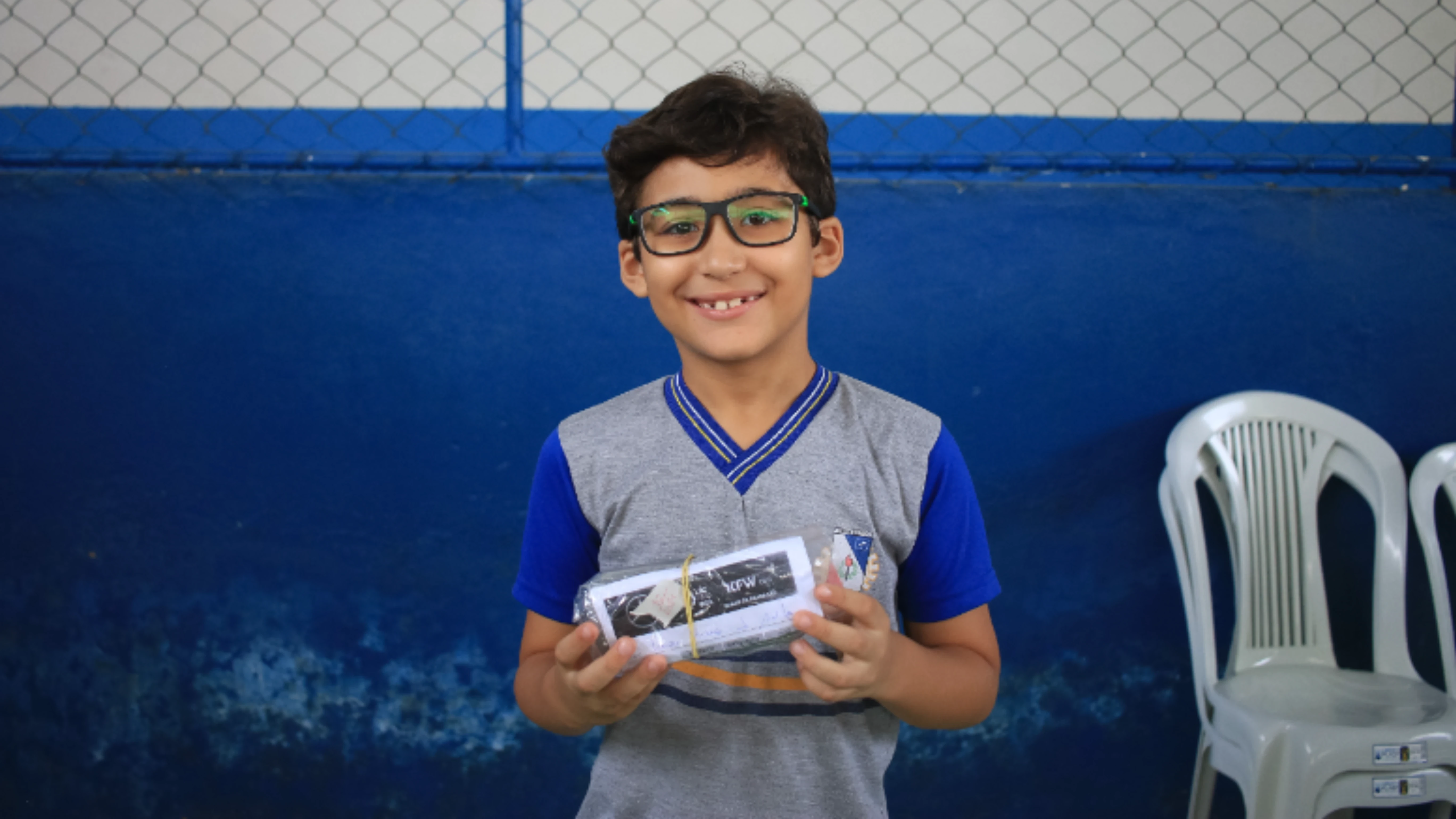 Prefeitura de Coronel Fabriciano inicia entrega de óculos gratuitos a alunos da rede municipal