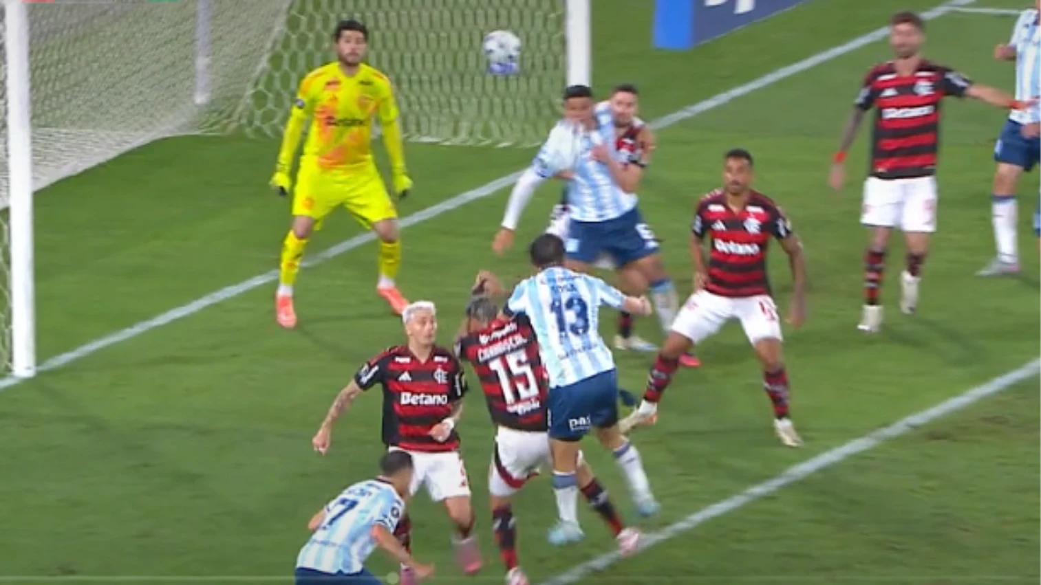 Veja os melhores momentos de FLAMENGO 1 X 0 RACING