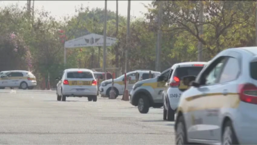 Autoescolas protestam contra mudanças na legislação para obtenção da CNH