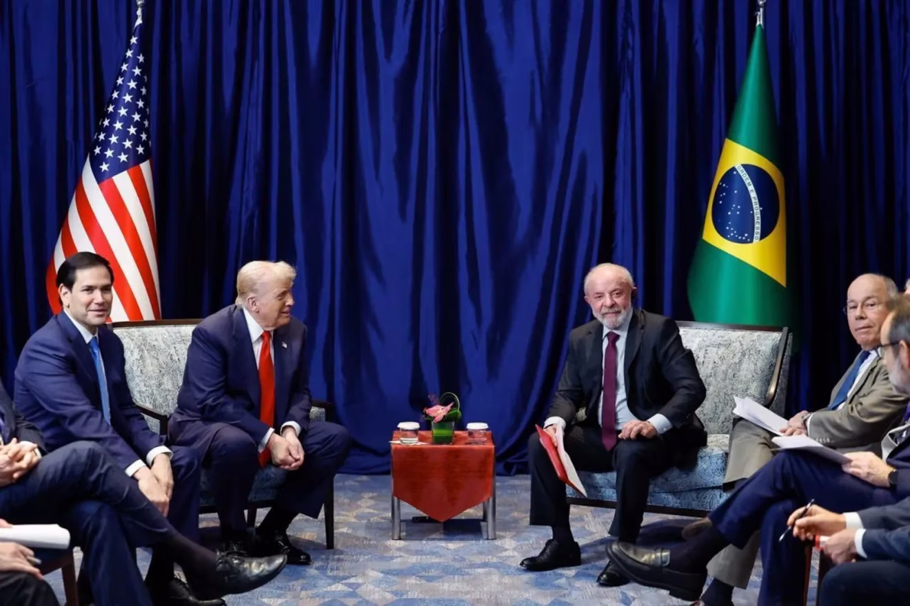 Reunião entre Donald Trump e Lula