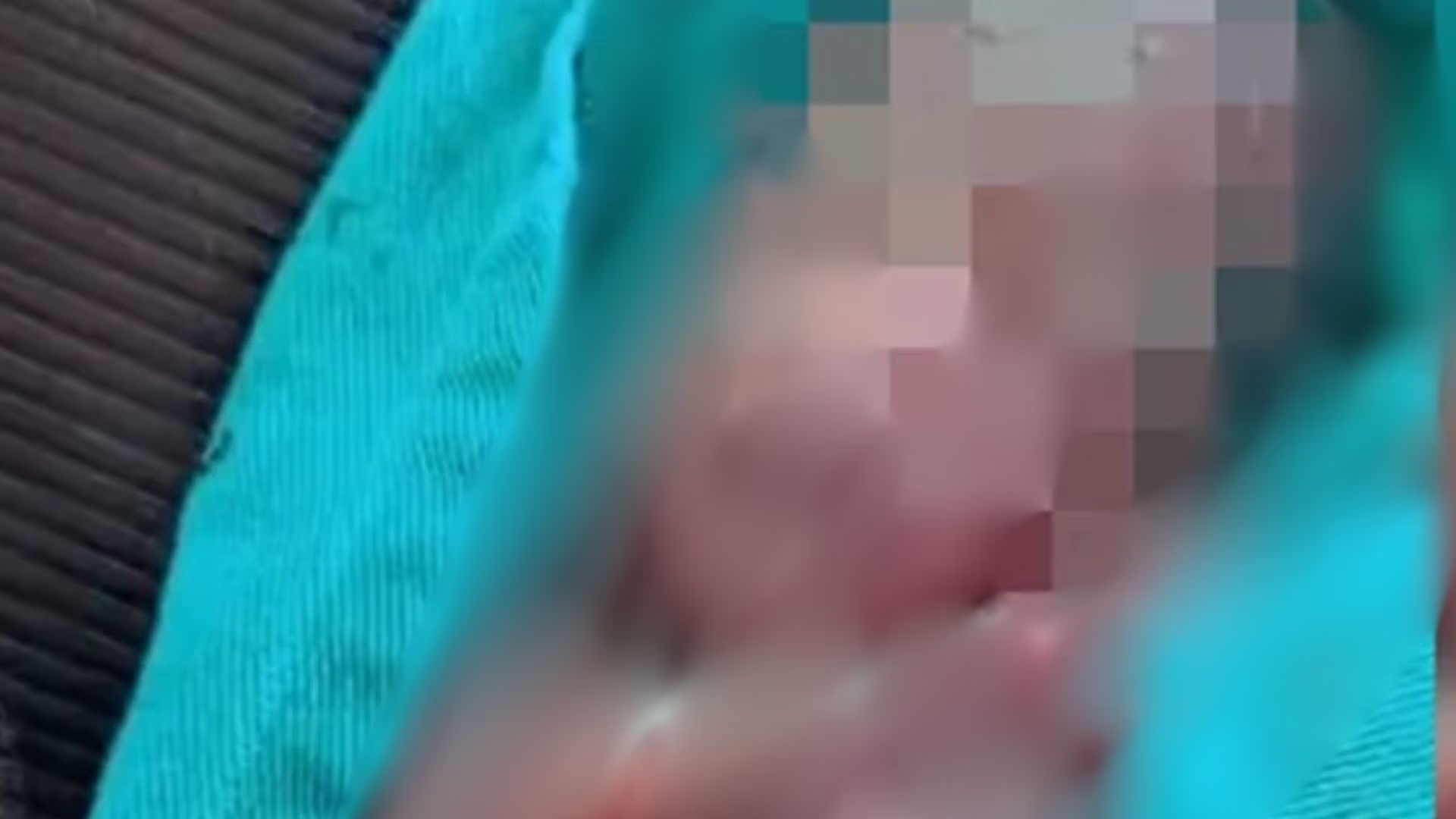 No sábado, a equipe médica da Maternidade Bárbara Heliodora o declarou morto, mas ele foi encontrado vivo dentro do próprio caixão, pouco antes do sepultamento